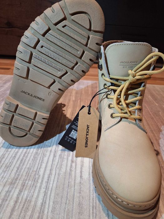 Dr.Marten's,Jack&Jones,Bugatti,Dockers мъжки боти