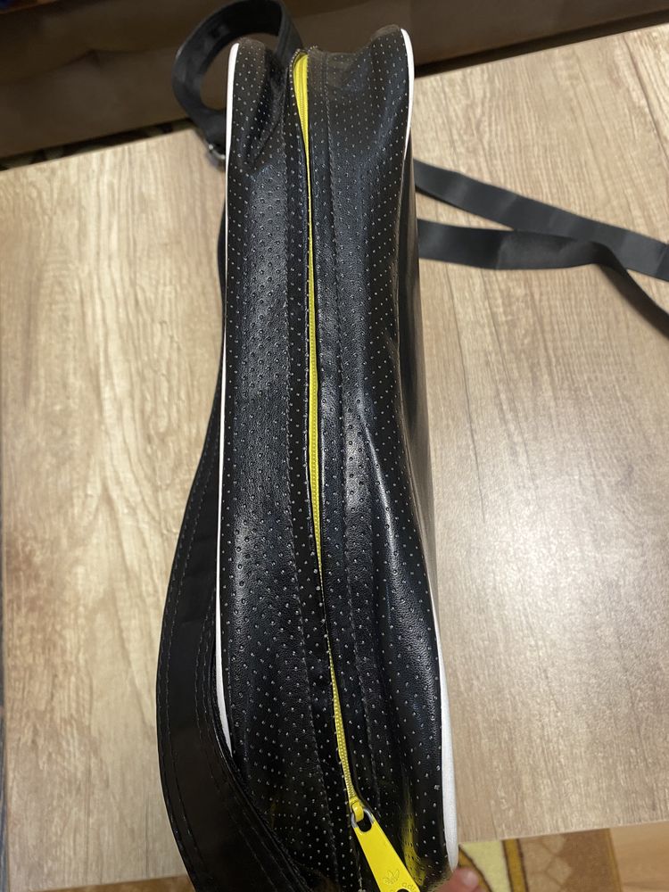 Уникална чанта през рамо адидас унисекс unisex adidas раница 30 40