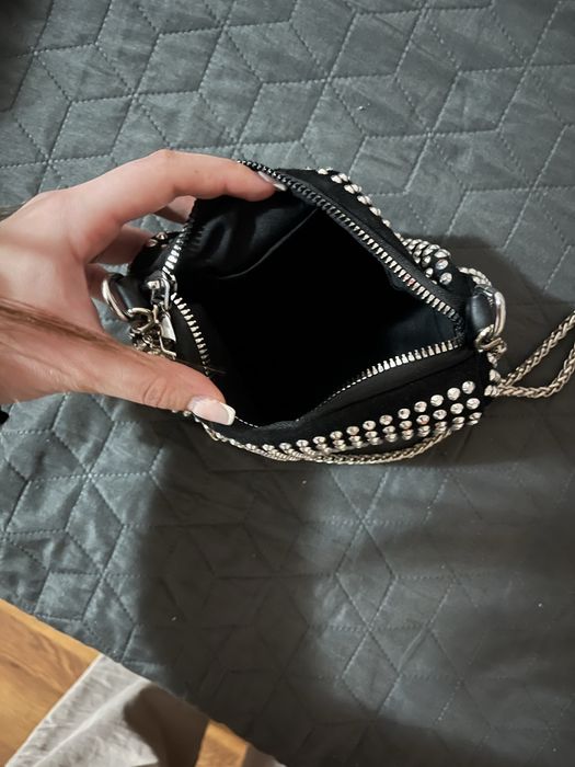 Дамска чанта с камъни