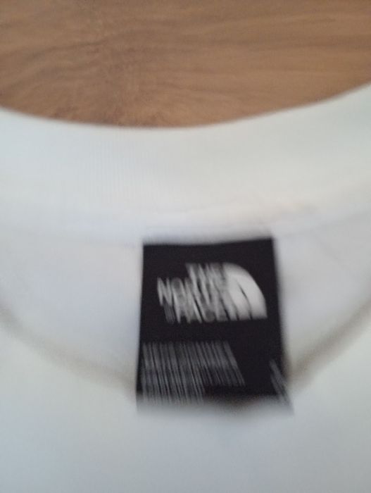 tricou the north face
