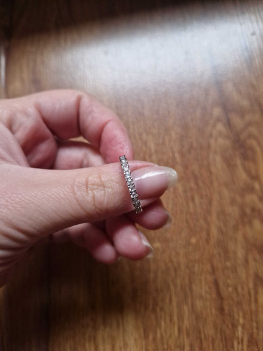 Сребърен пръстен с циркони