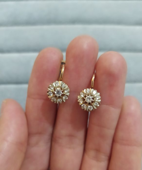 Золотые сережки малинка с бриллиантом 583пр СССР