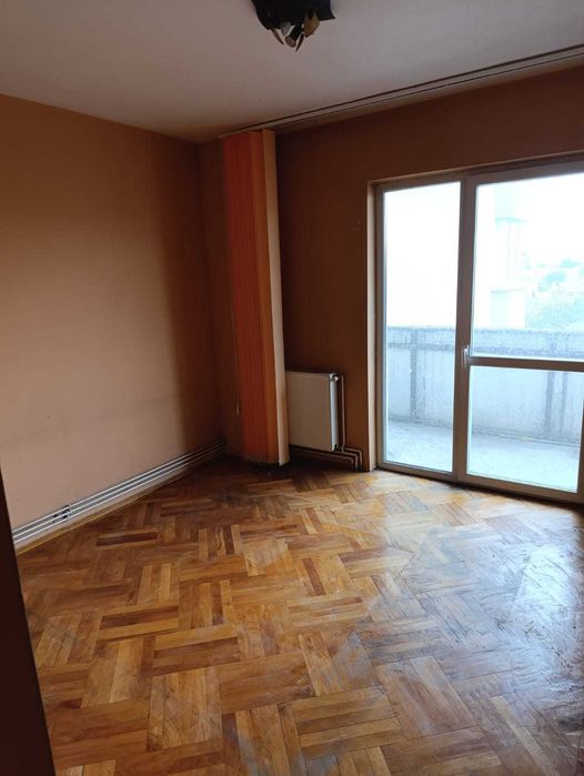 Apartament 3 Camere Decomandat 65 mp - Calea București - Brasov