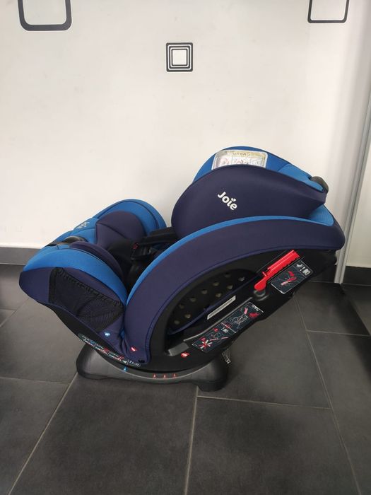 Scaun auto Joie Stages pentru copii intre 0 și 25 kg