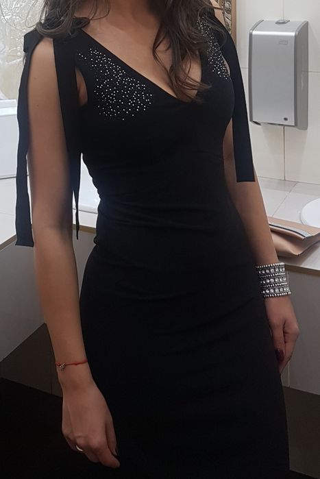 Rochie neagra ZARA