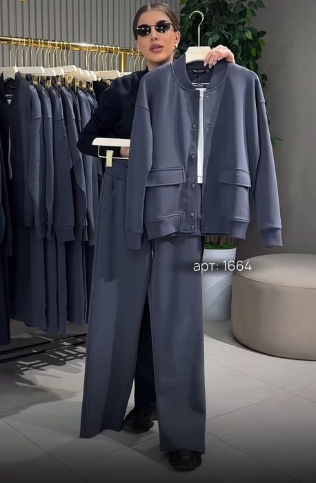 Продам костюм тройку  .