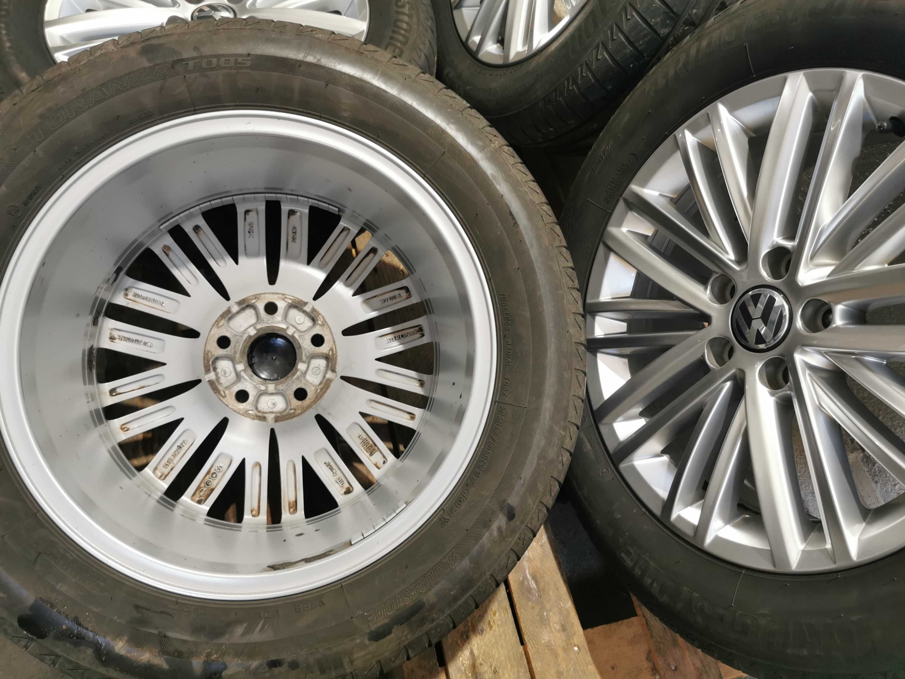 Jante Originale Vw Tiguan  .R 17 cu anvelope de vara