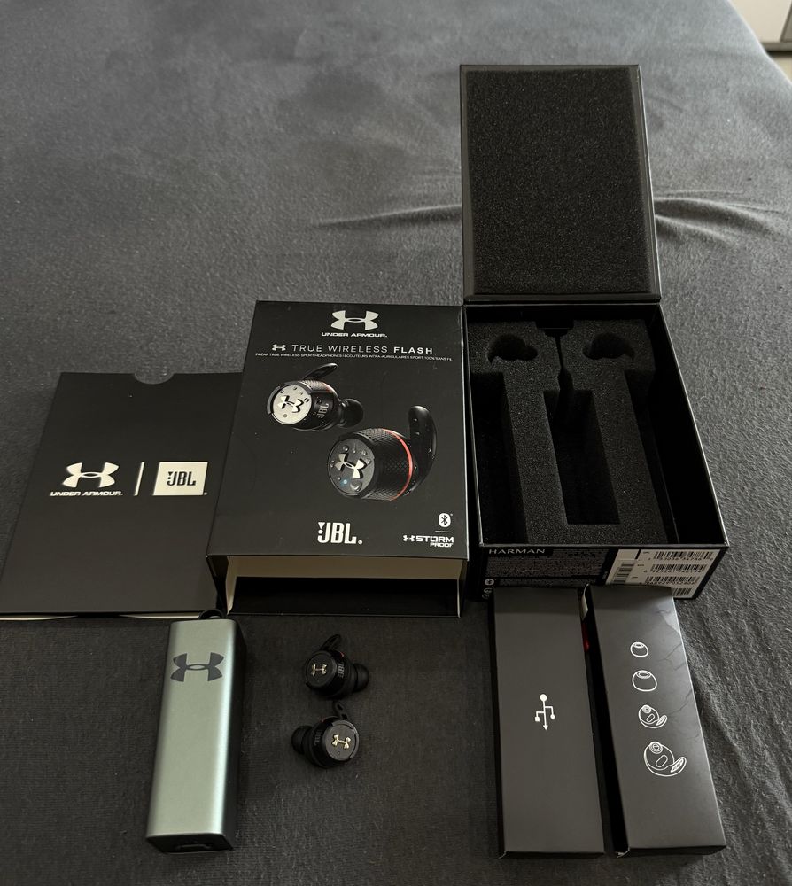 Продавам слушалки JBL Under Armour