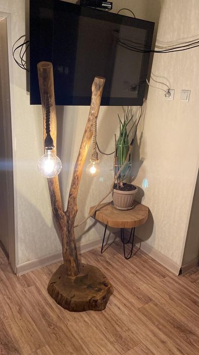 Продам напольный светильник