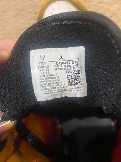 Oбувки Nike air Jordan 1!