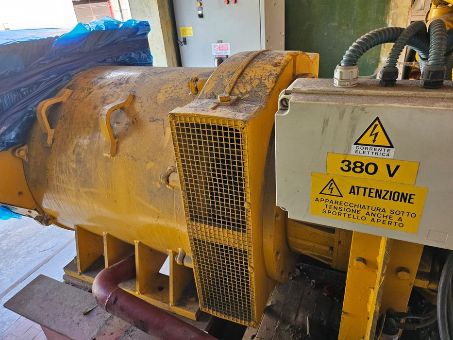 Generator curet Diesel 550 kwa