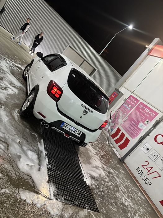 Vand sau schimb Dacia sandero 2