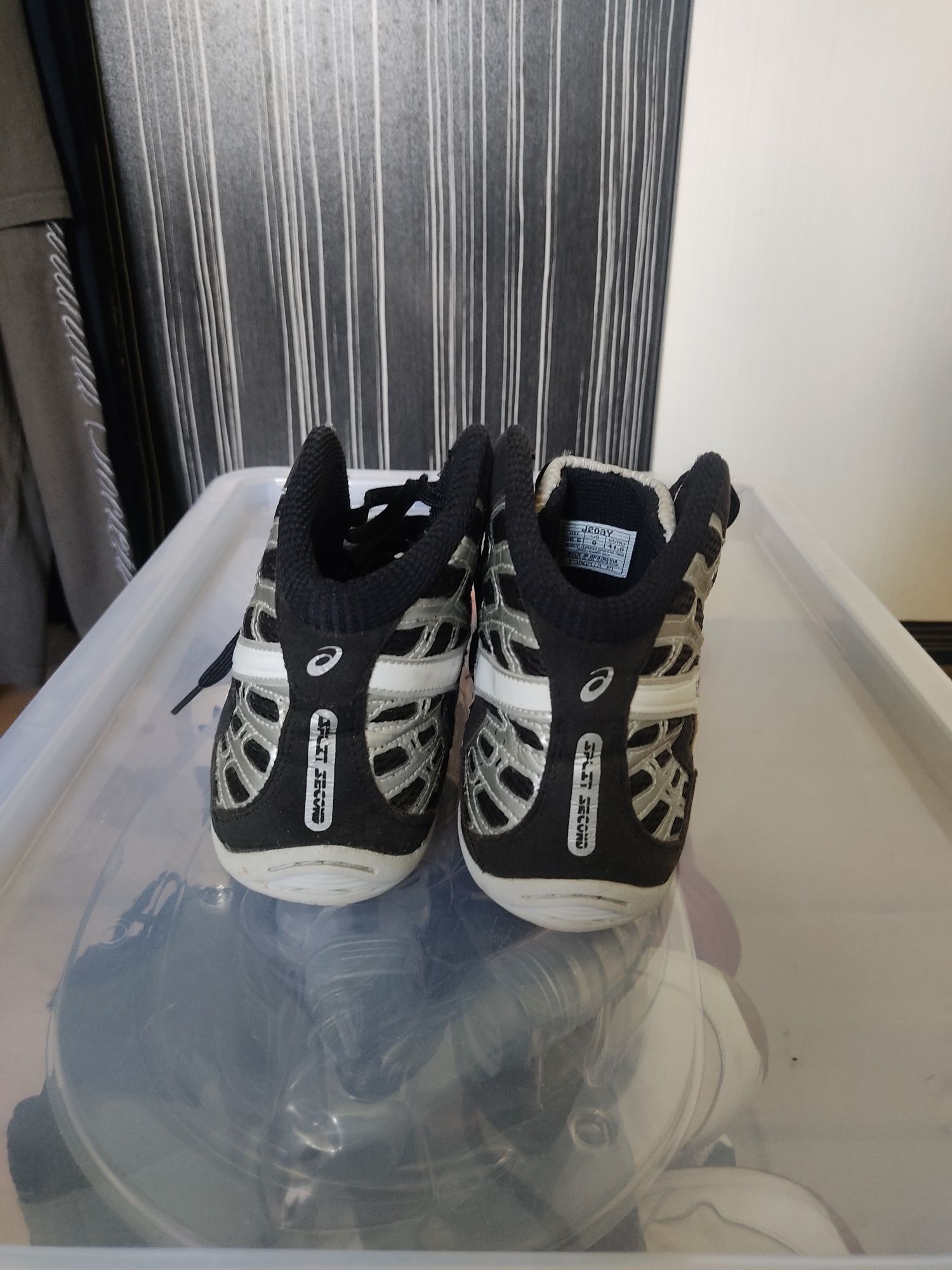 Asics Борцовки 41.5 номер
