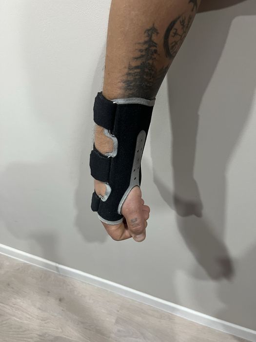 Шина лангет для запястья