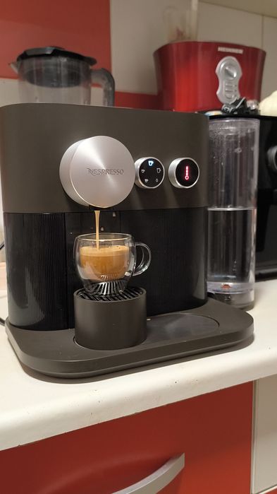 Aparate de cafea DeLonghi,Nespresso, Lavazza