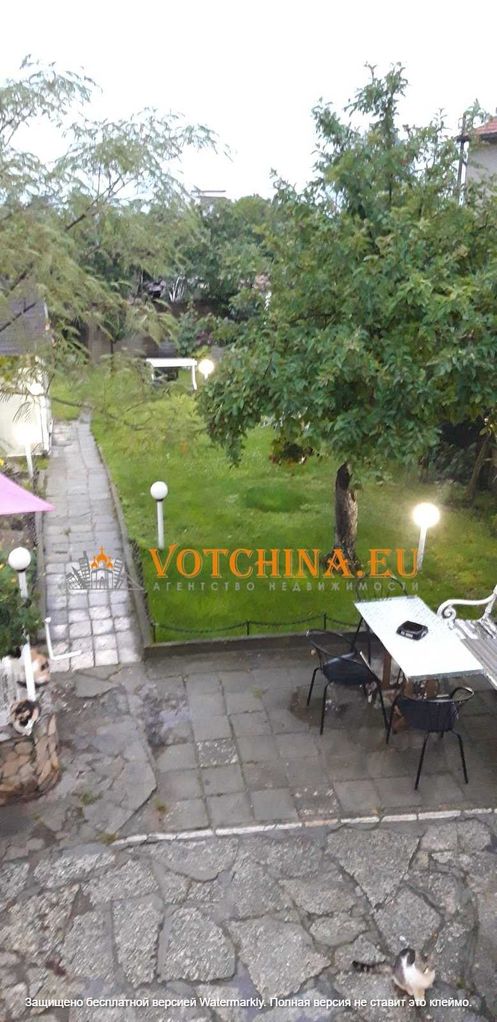 Продава се Къща в Варна, Център - 309 кв.м за 1068 €/кв.м - Снимка #8