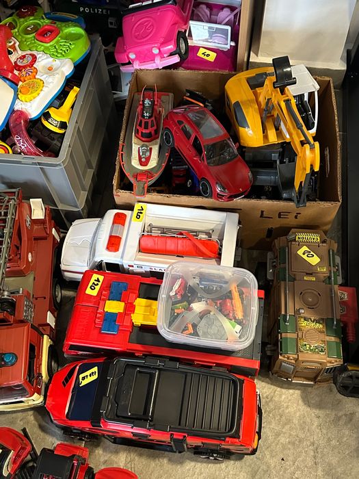 Jucari in stare foarte buna Bruder/Cars/Barbie