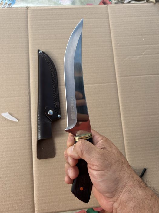 Super cutit de vanatoare