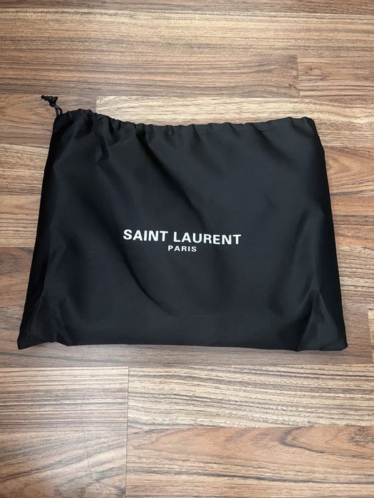 Чанта Yves Saint Laurent