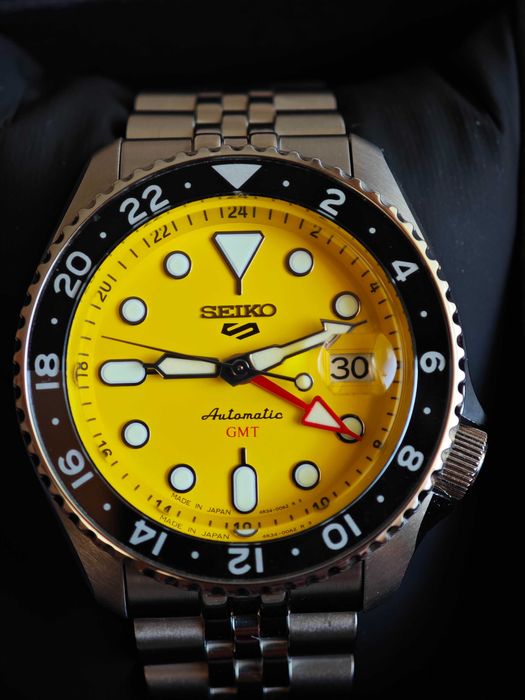 БАРТЕР Seiko 5 GMT Yellow Seiko SSK001K1