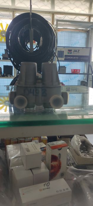 Кран тормозной HOWO