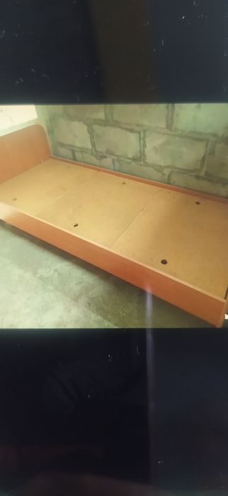 Продам кровать односпальная