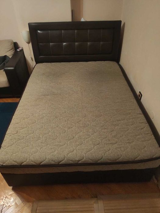 Спалня 140х190 см