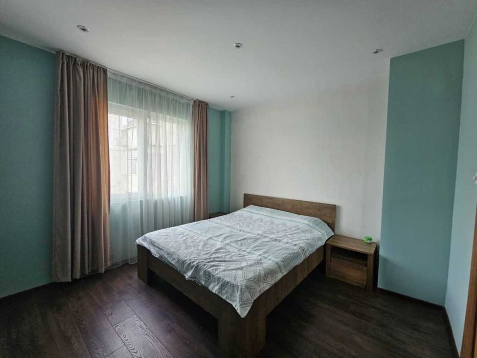 Тристаен Апартамент в Тракия