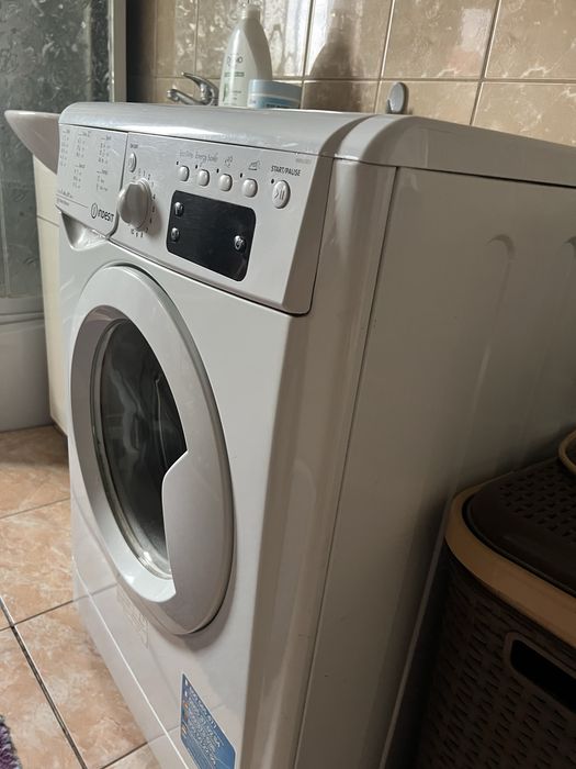 Vand masina de spalat INDESIT