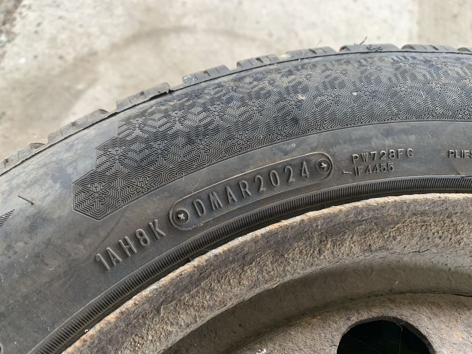 Зимни гуми с джанти 205 55 16 falken