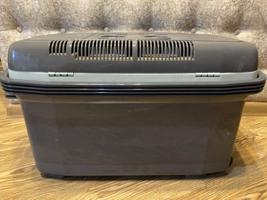 Продам автомобильный холодильник