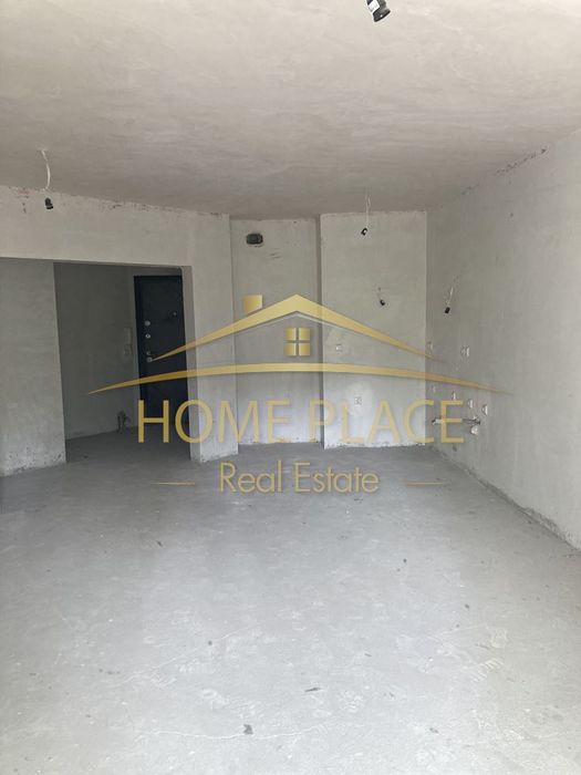 Продава се Тристаен апартамент в Варна, Левски - 111 кв.м за 1802 €/кв.м - Снимка #1