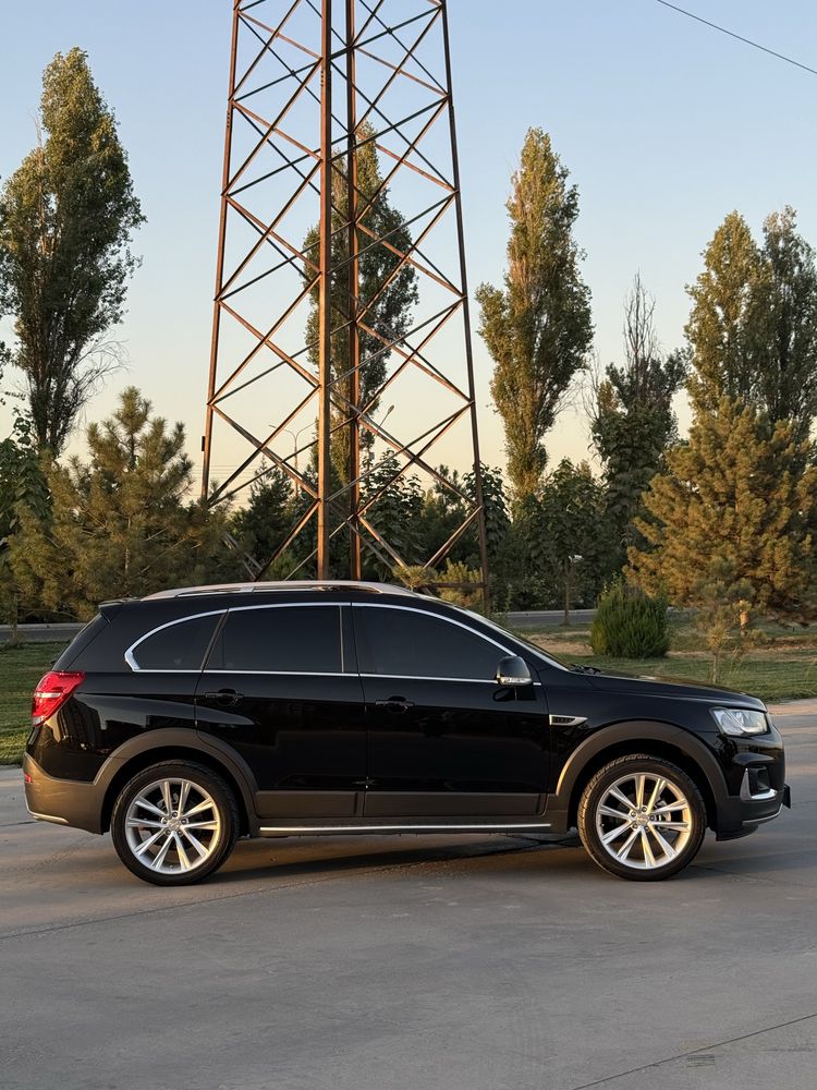 Chevrolet Captiva 4