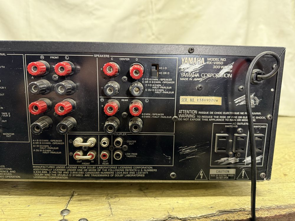 Yamaha RX-V850 resiver