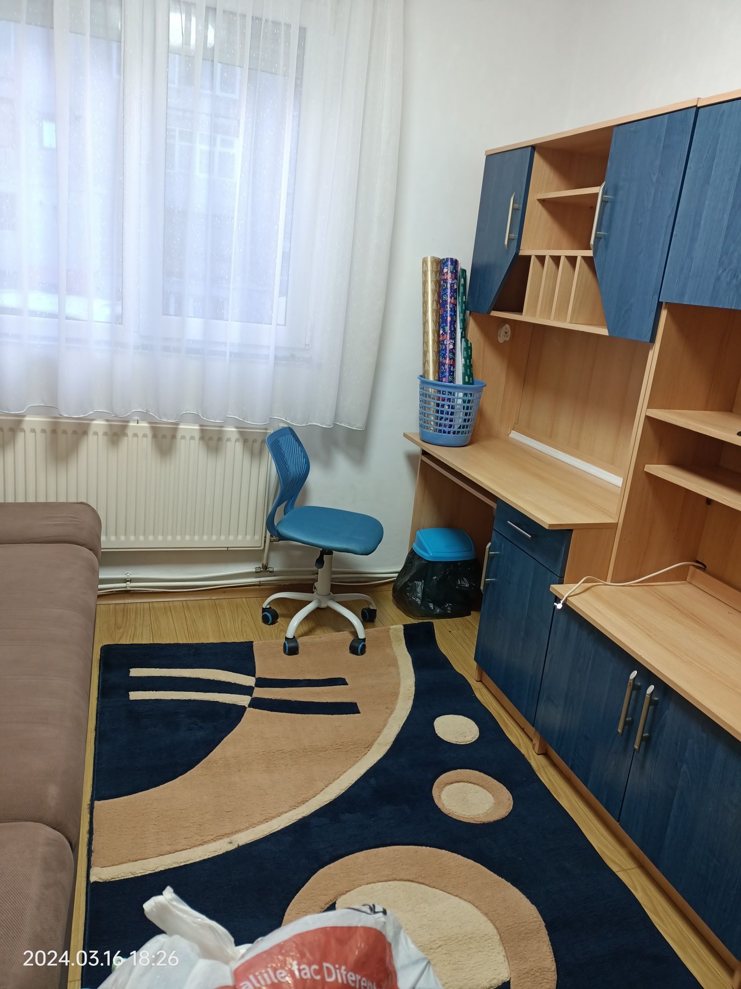 Vând apartament cu 3 camere in Hunedoara strada Intrarea Lanului