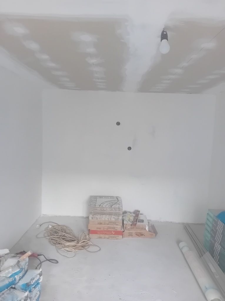 Debarasari apartamente, mobila,moluz,ras pereti Galati