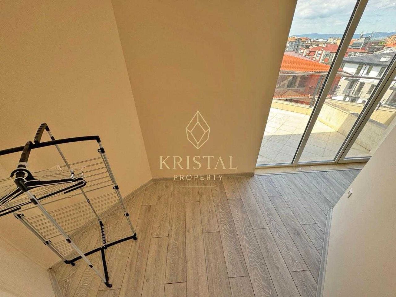 Продава се Двустаен апартамент в с. Равда, Област Бургас - 104 кв.м за 1250 €/кв.м - Снимка #9