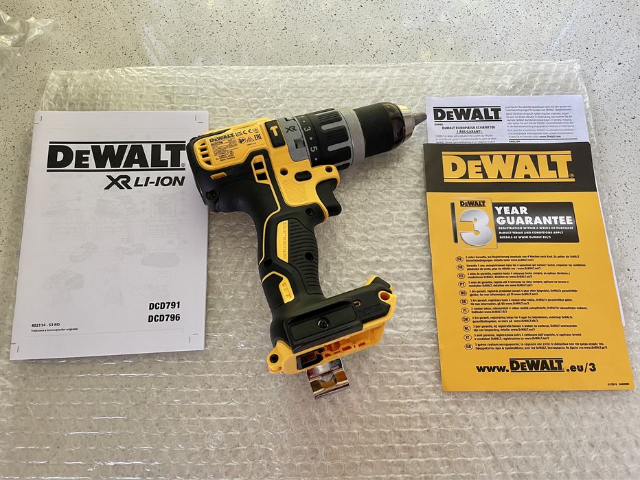 DeWALT Filetanta DCD 796 XR. / Model CEHIA,  Original Nou !