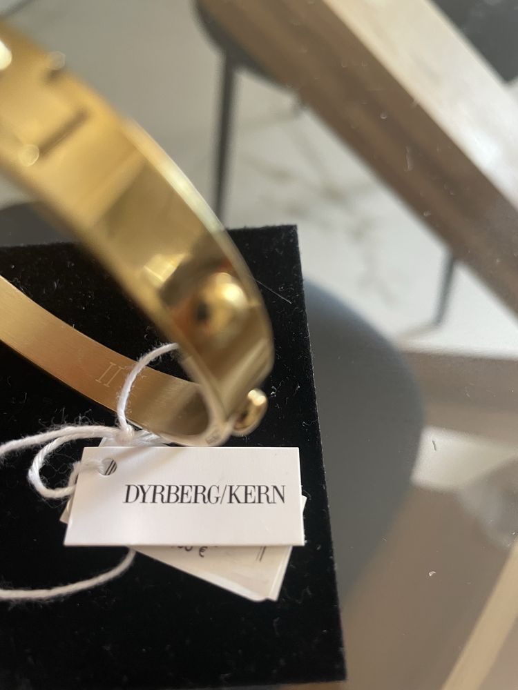 Дизайнерски гривни Dyrberg/kern