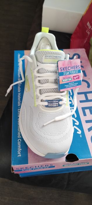 Adidași noi originali