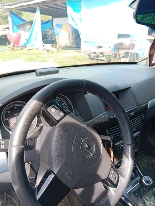 Vând Opel Astra H