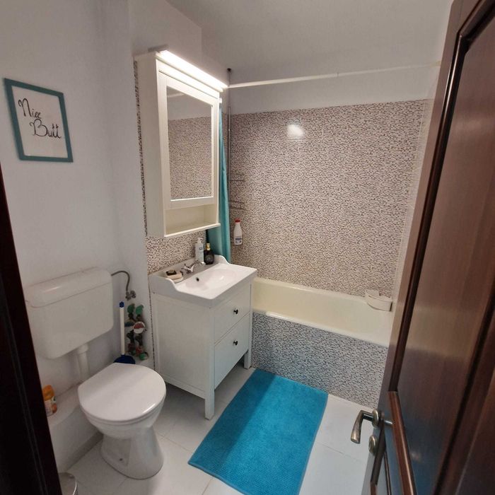 Inchiriez apartament 3 camere