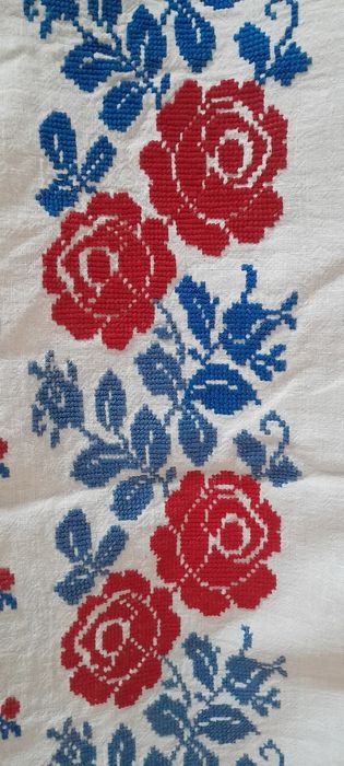 2 stergare/ prosoape lungi stare excelentă/ pânză de casă 60 ani