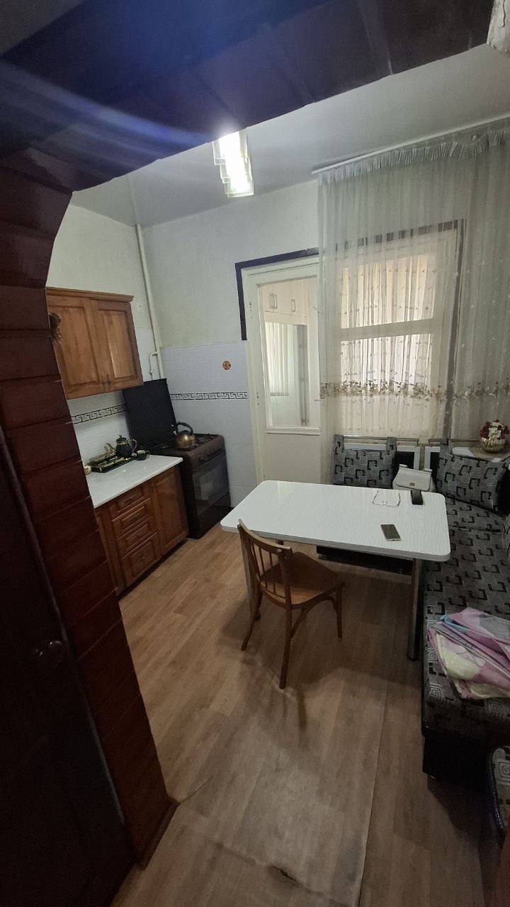 Срочно! 2 комн. (2/3/9) в Сергели 8а! Квартира 71 м² с лифтовой.