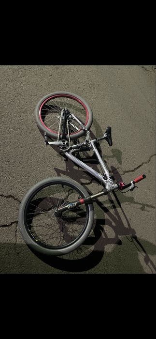 Bicicleta Full Suspension SlopeStyle Kona Bass (nu downhill,enduro,mtb