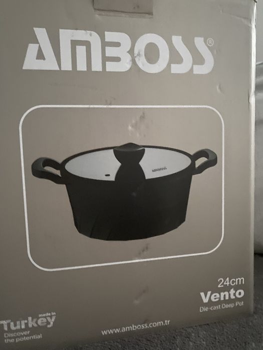 Oala de casa ! Este foarte buna ! Are fundul gros !