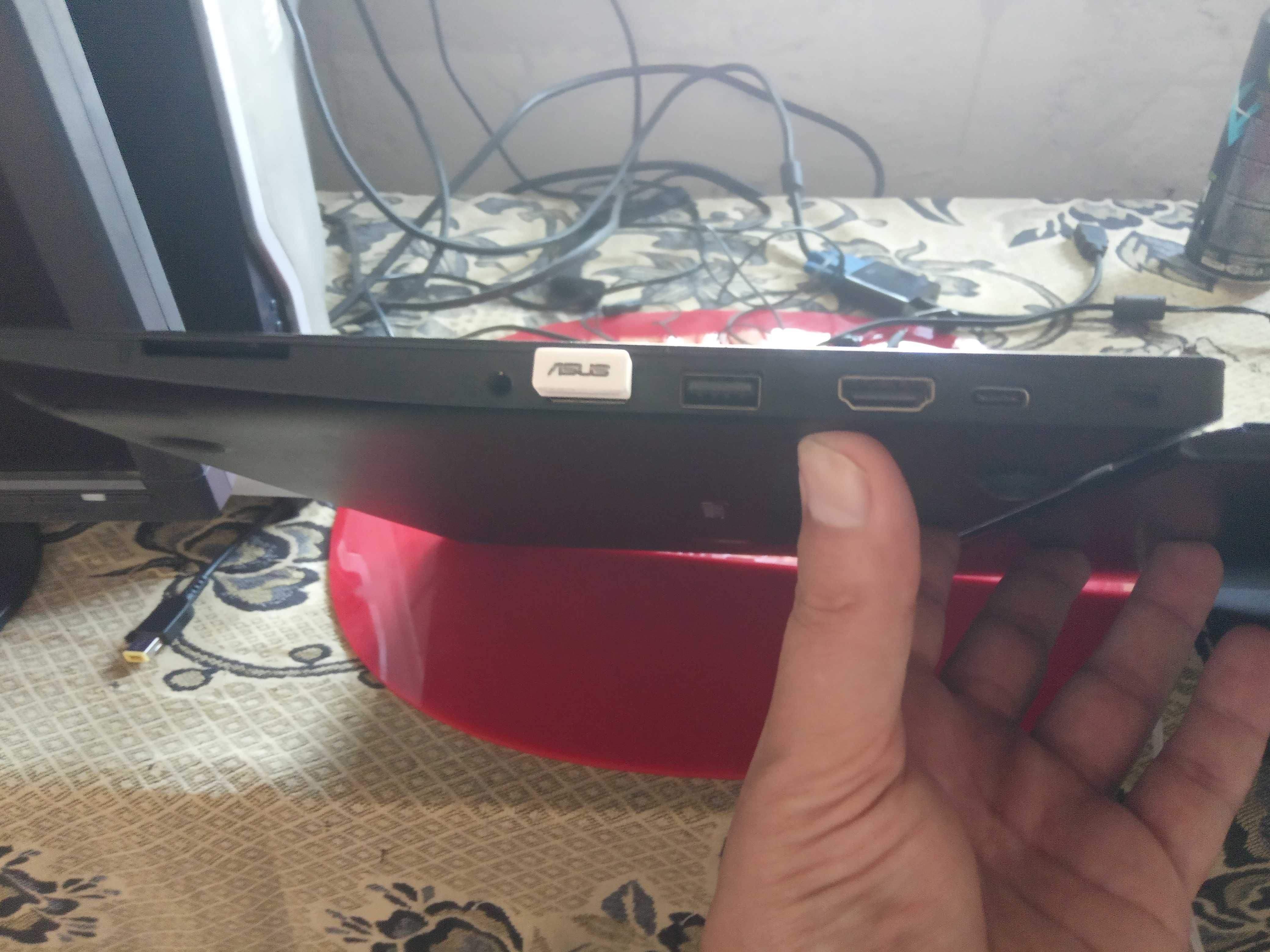 Lenovo ThinkPad 13-Intel core i3 7100U
