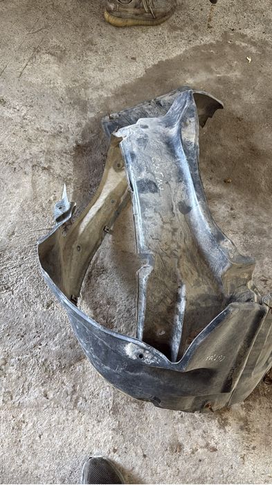 Передние Подкрылки Митсубиси Сигма