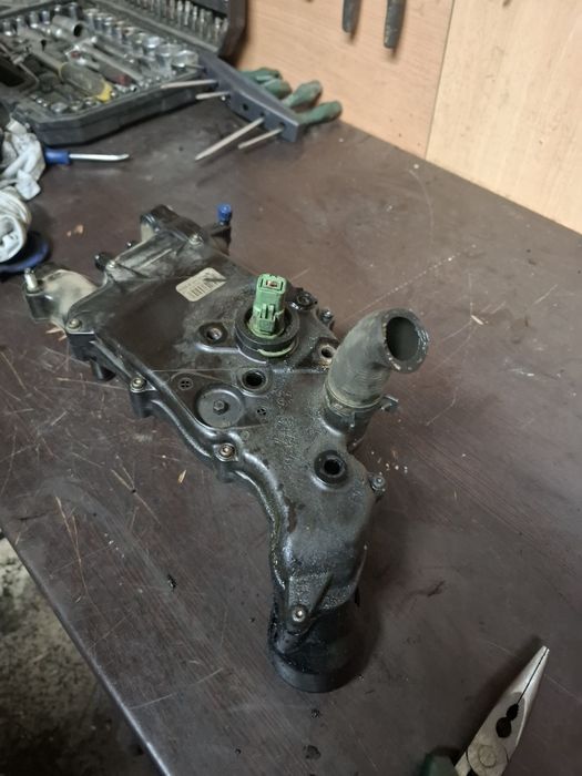 Останали части за Пежо 307 2.0 хди