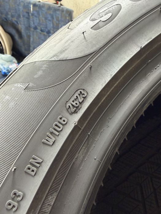 315/40/21 & 275/45/21 Pirelli dot23